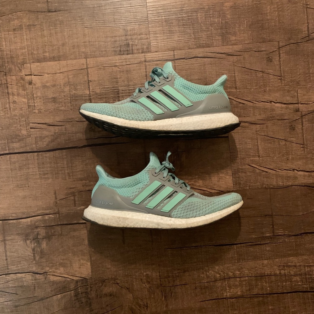 Adidas UltraBOOST Lady Liberty Sz. 11